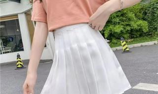 jk制服美女被掀裙子露内内